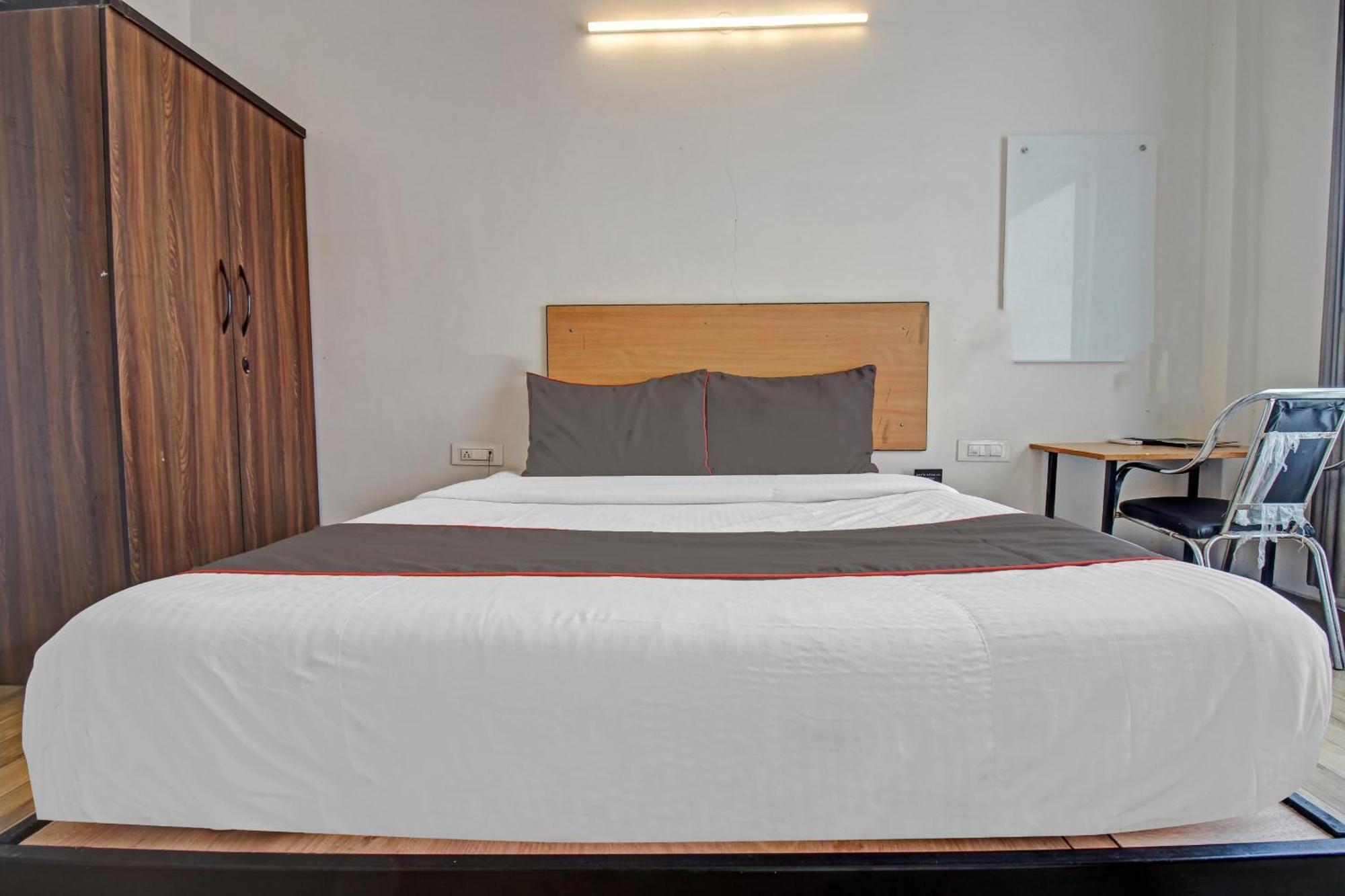 Super Townhouse Kachnar House Vikas Nagar Hotel Hasanganj Buitenkant foto