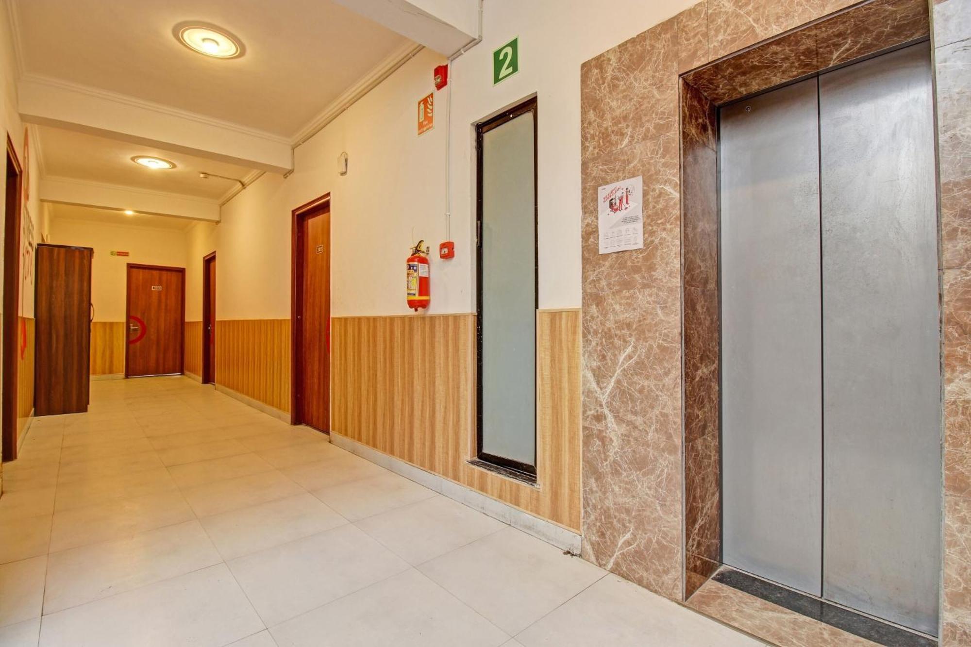 Super Townhouse Kachnar House Vikas Nagar Hotel Hasanganj Buitenkant foto